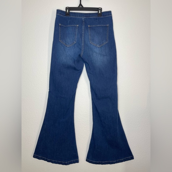 Kancan High-Rise Super Flare Denim Jeans Bell Bottom Hippie Boho Size 29 - Picture 8 of 12
